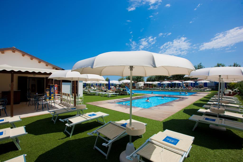 Camping Blu Fantasy Senigallia Eksteriør billede